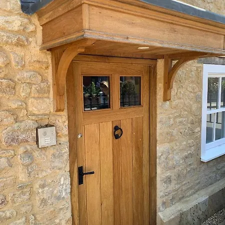 No.4 Ludbourne Hall Sherborne  Exterior photo